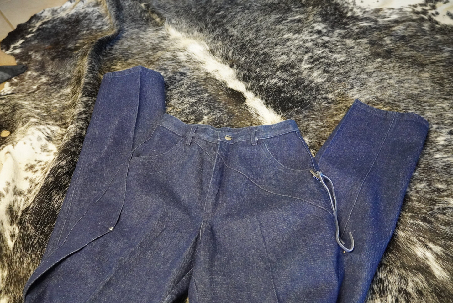 Vintage Roper Jeans with Concho Detailing - 26